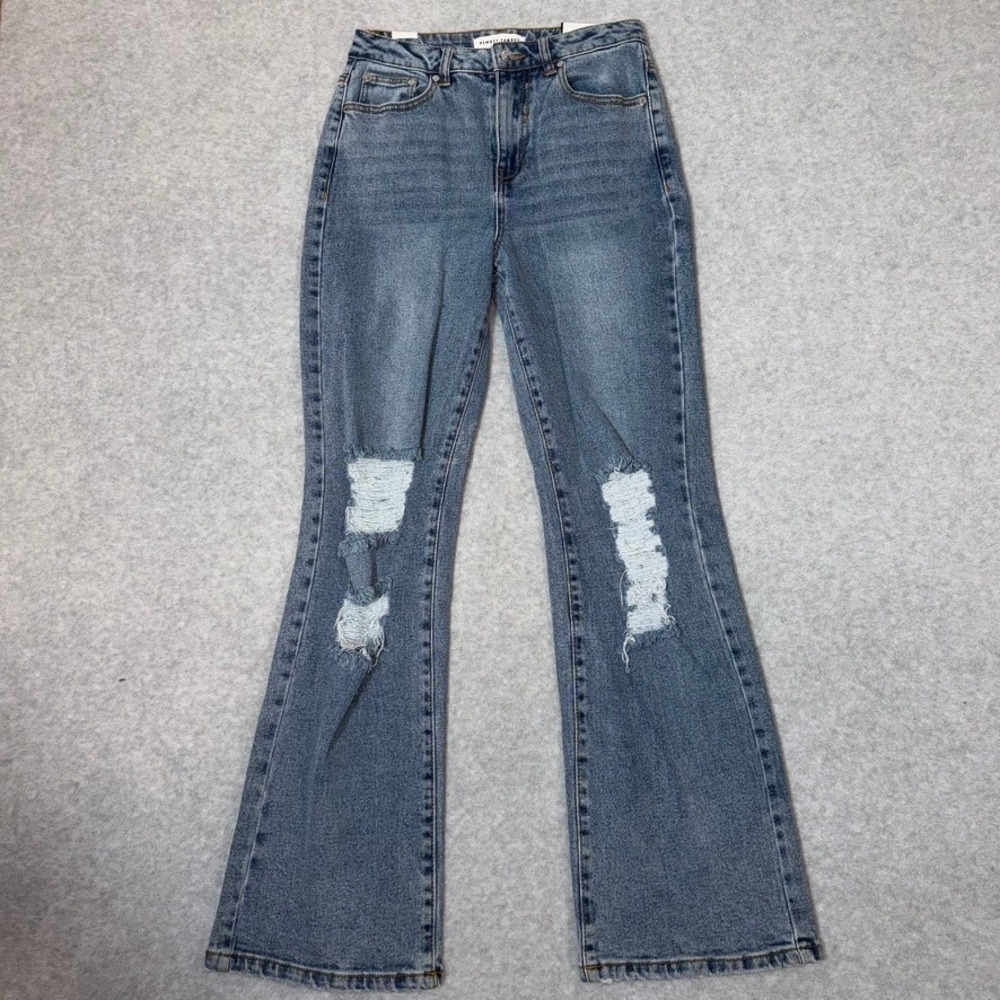 Almost Famous 90s Fit Flare Jeans Juniors 3 NWT Blue Distressed High Rise